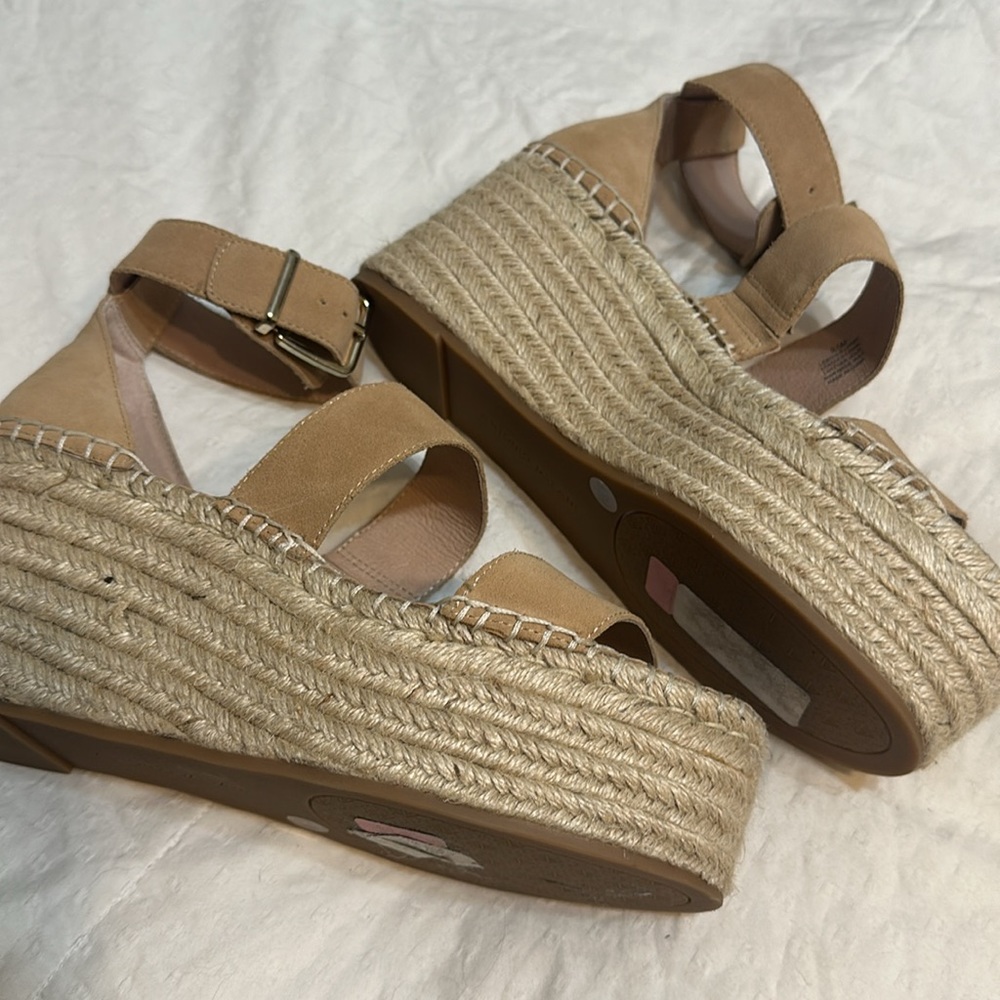 Antonio Melani sandals